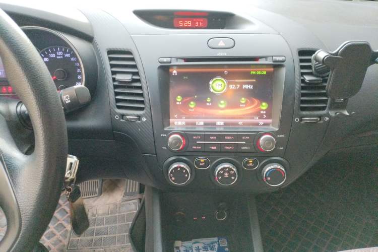 Used Kia K3S 2014 1.6L Automatic GL Audio And AC Panel