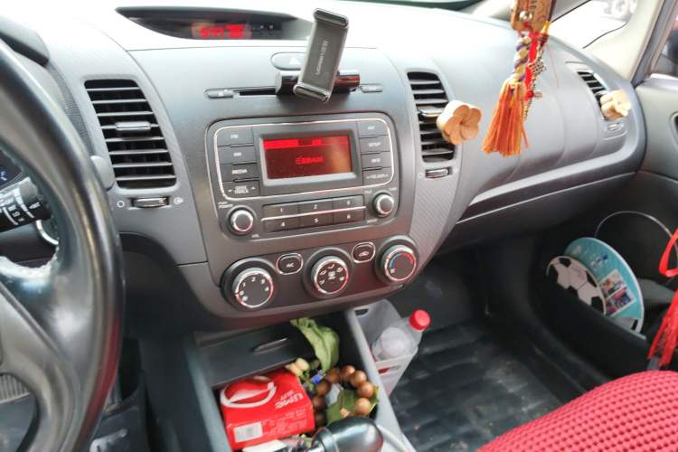 Used Kia K3S 2014 1.6L Automatic GLS Audio And AC Panel