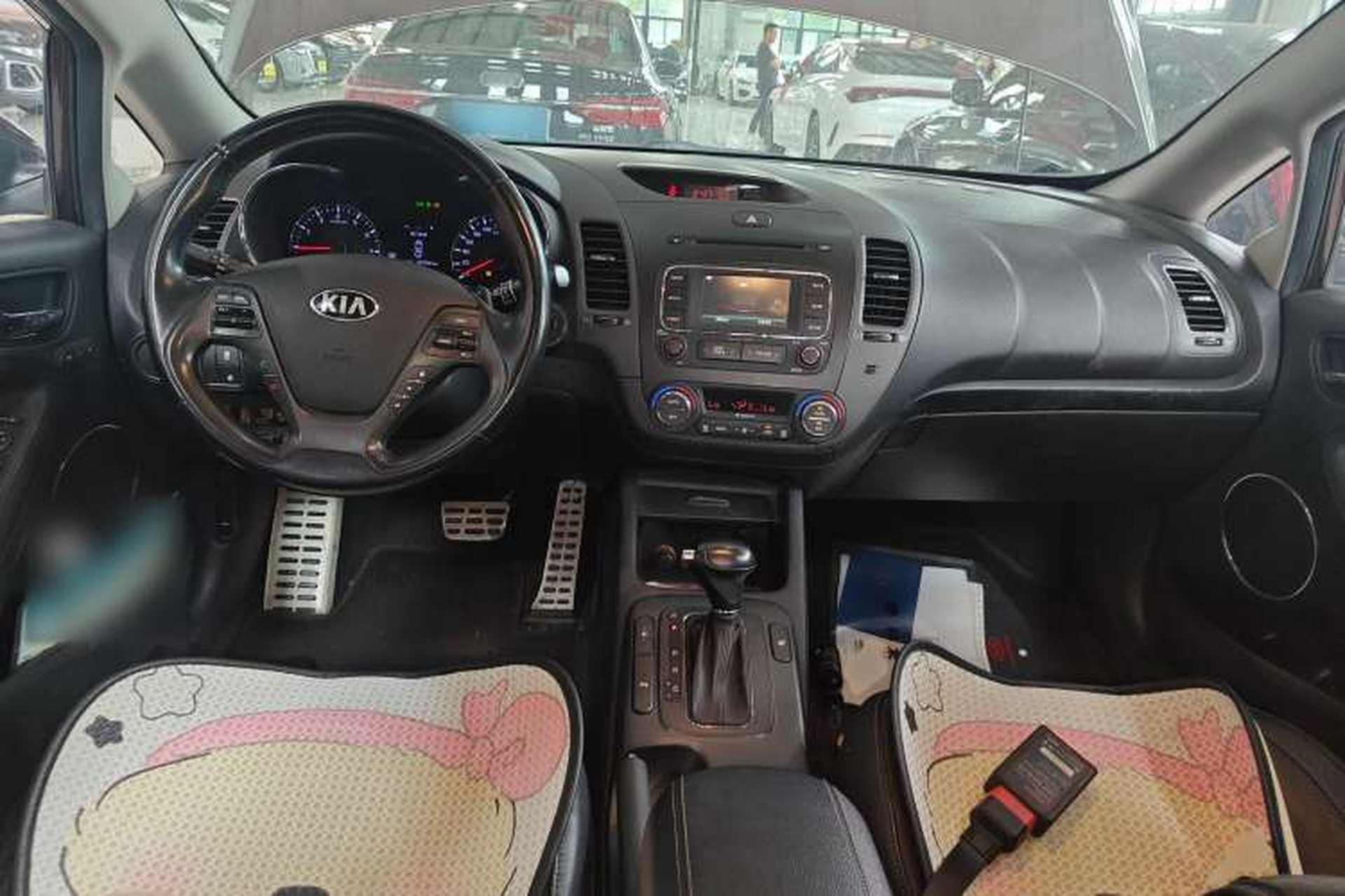 Used Kia K3S 2014 1.6L Automatic Premium Center Console