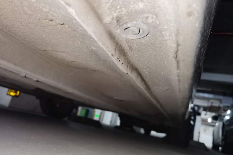 Used Kia K3S 2014 1.6L Automatic GLS Chassis Front Left