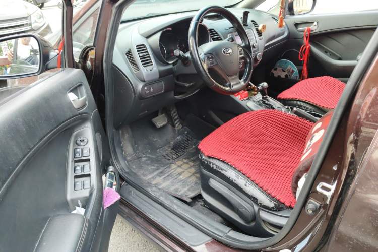 Used Kia K3S 2014 1.6L Automatic GLS Driver Seat