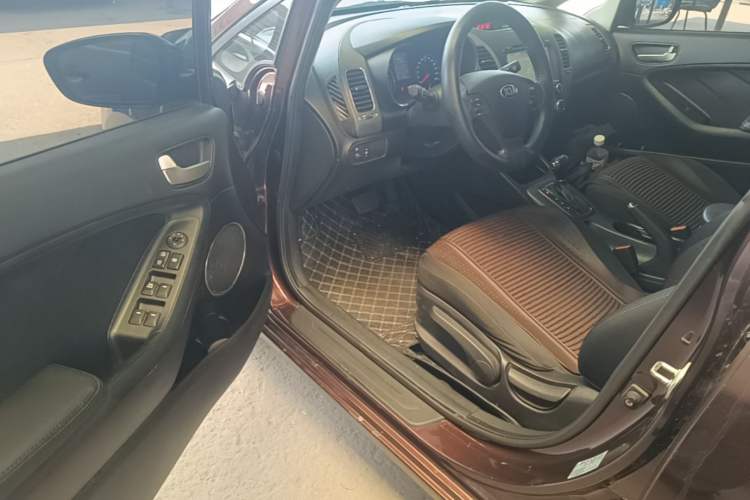 Used Kia K3S 2014 1.6L Automatic GLS Driver Seat