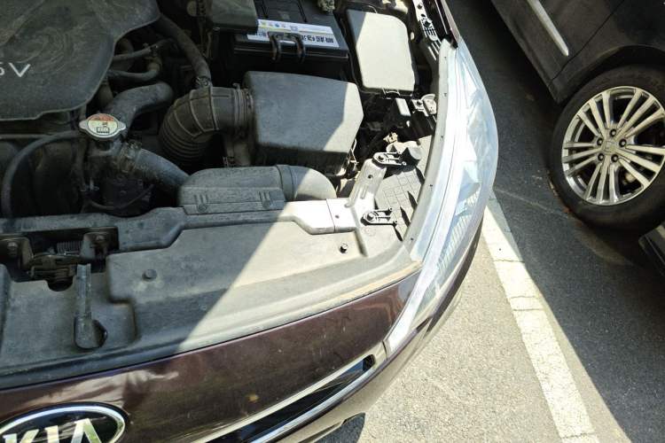 Used Kia K3S 2014 1.6L Automatic Premium Engine Bay Left