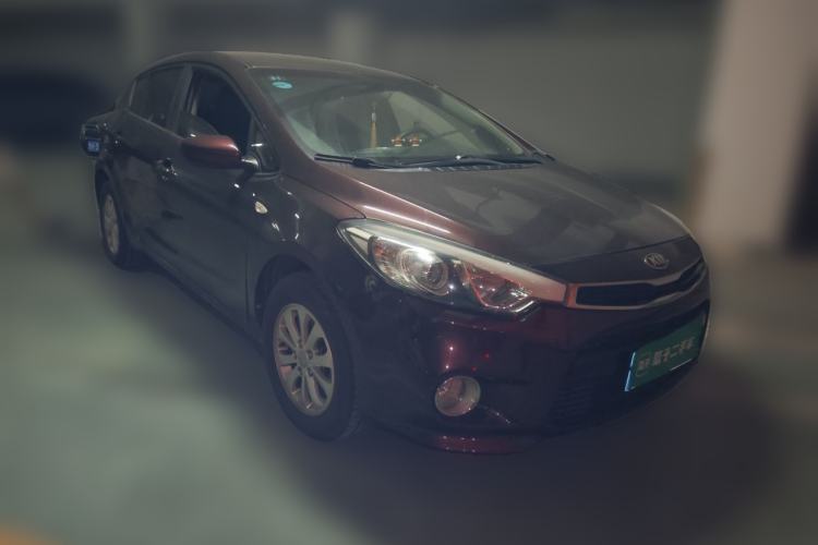 Used Kia K3S 2014 1.6L Manual GL Front Right 45 Deg
