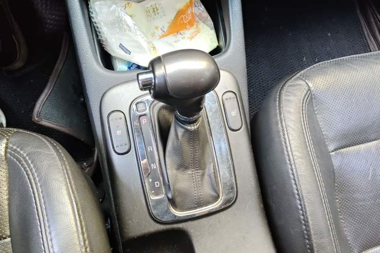 Used Kia K3S 2014 1.6L Automatic Premium Gear Lever