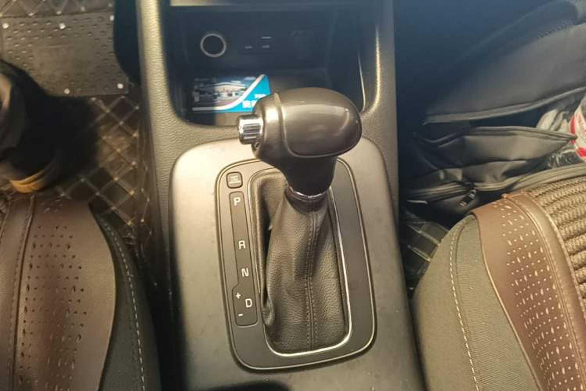 Used Kia K3S 2014 1.6L Automatic GLS Gear Lever