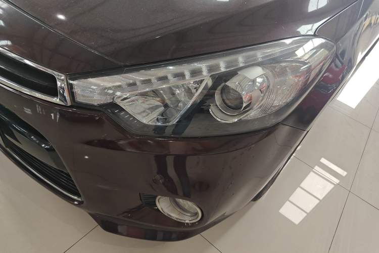 Used Kia K3S 2014 1.6L Automatic Premium Left Front Headlight