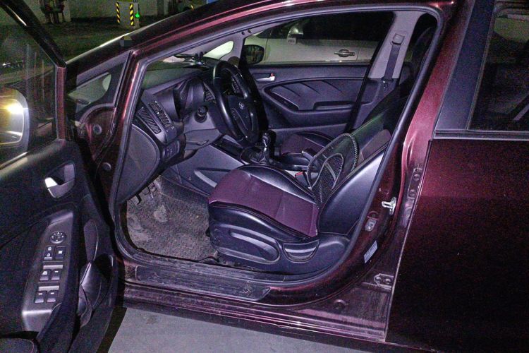 Used Kia K3S 2014 1.6L Manual GLS Left Front Seat