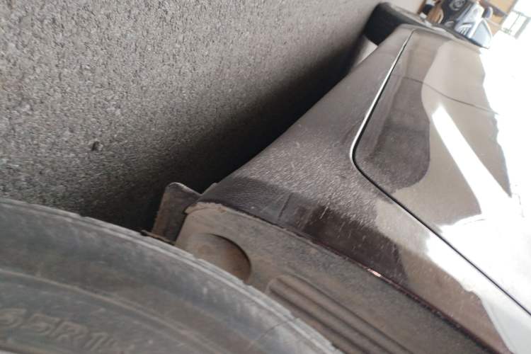 Used Kia K3S 2014 1.6L Automatic GL Left Side Sill