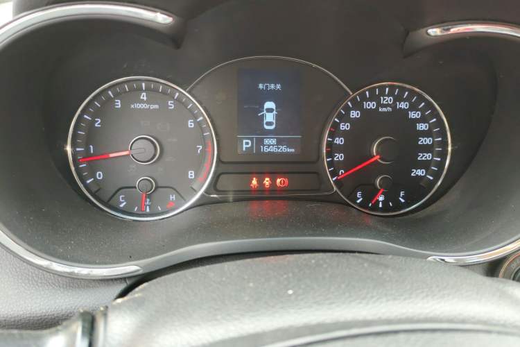 Used Kia K3S 2014 1.6L Automatic GLS Odometer Close Up