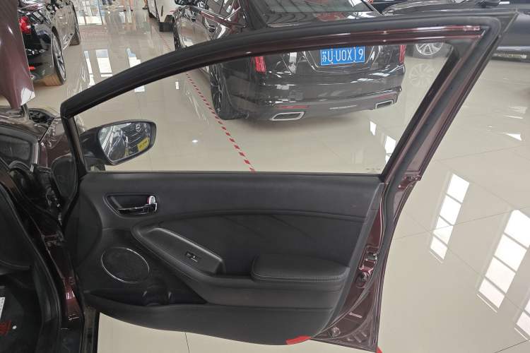 Used Kia K3S 2014 1.6L Automatic Premium Right Front Door Interior