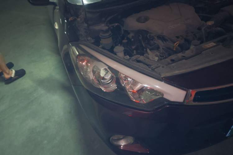 Used Kia K3S 2014 1.6L Manual GL Right Front Headlight