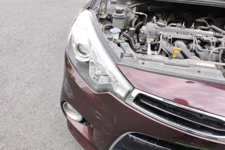 Used Kia K3S 2014 1.6L Automatic GLS Right Front Headlight