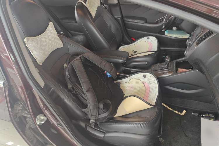 Used Kia K3S 2014 1.6L Automatic Premium Right Front Seat