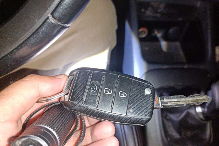Used Kia K3S 2014 1.6L Manual GLS Vehicle Key