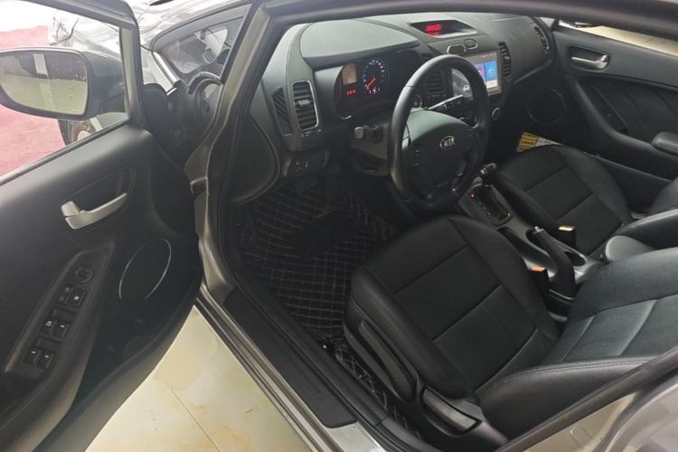 Used Kia K3S 2014 1.6L Automatic GLS Driver Seat