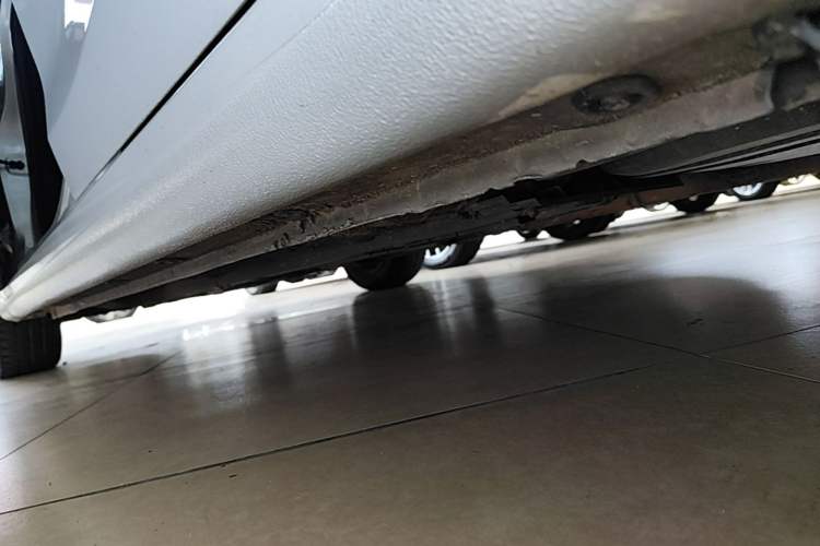 Used Kia K3S 2014 1.6L Automatic GL Left Side Sill