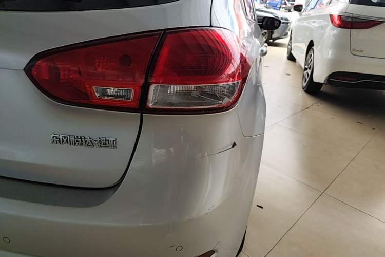 Used Kia K3S 2014 1.6L Automatic GL Right Rear Taillight