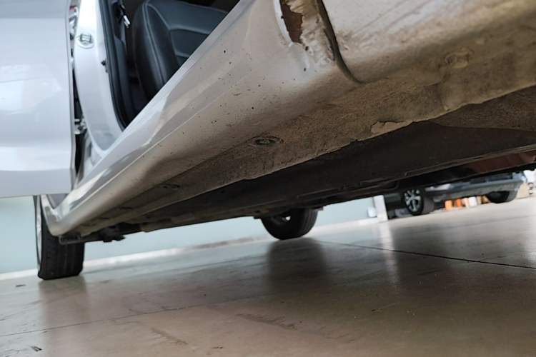 Used Kia K3S 2014 1.6L Automatic GL Right Side Sill