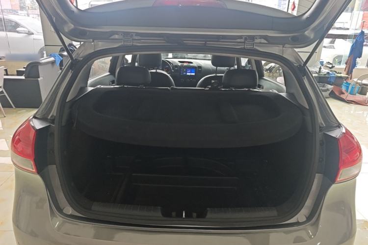 Used Kia K3S 2014 1.6L Automatic GLS Trunk