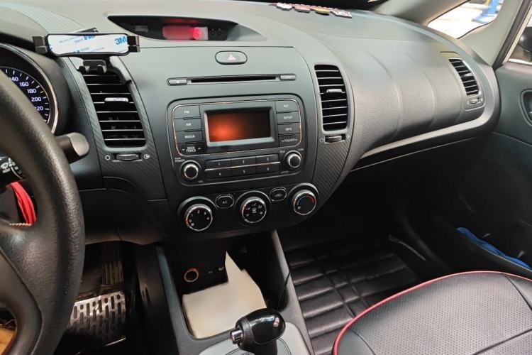 Used Kia K3S 2014 1.6L Automatic GL Audio And AC Panel