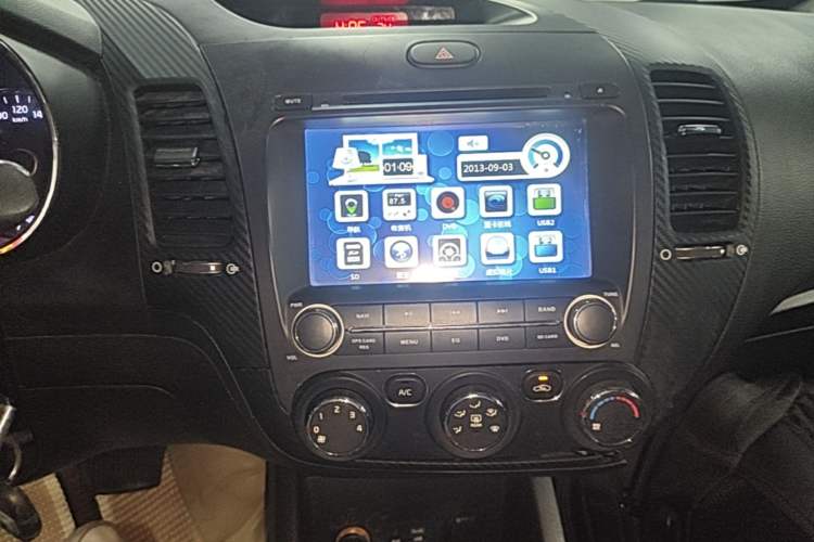 Used Kia K3S 2014 1.6L Automatic GL Audio And AC Panel