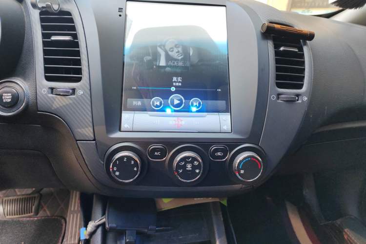 Used Kia K3S 2014 1.6L Automatic GLS Audio And AC Panel
