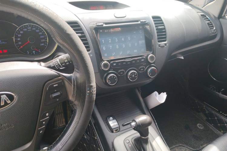 Used Kia K3S 2014 1.6L Automatic GLS Audio And AC Panel