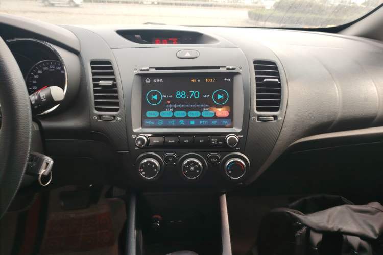 Used Kia K3S 2014 1.6L Automatic GL Audio And AC Panel