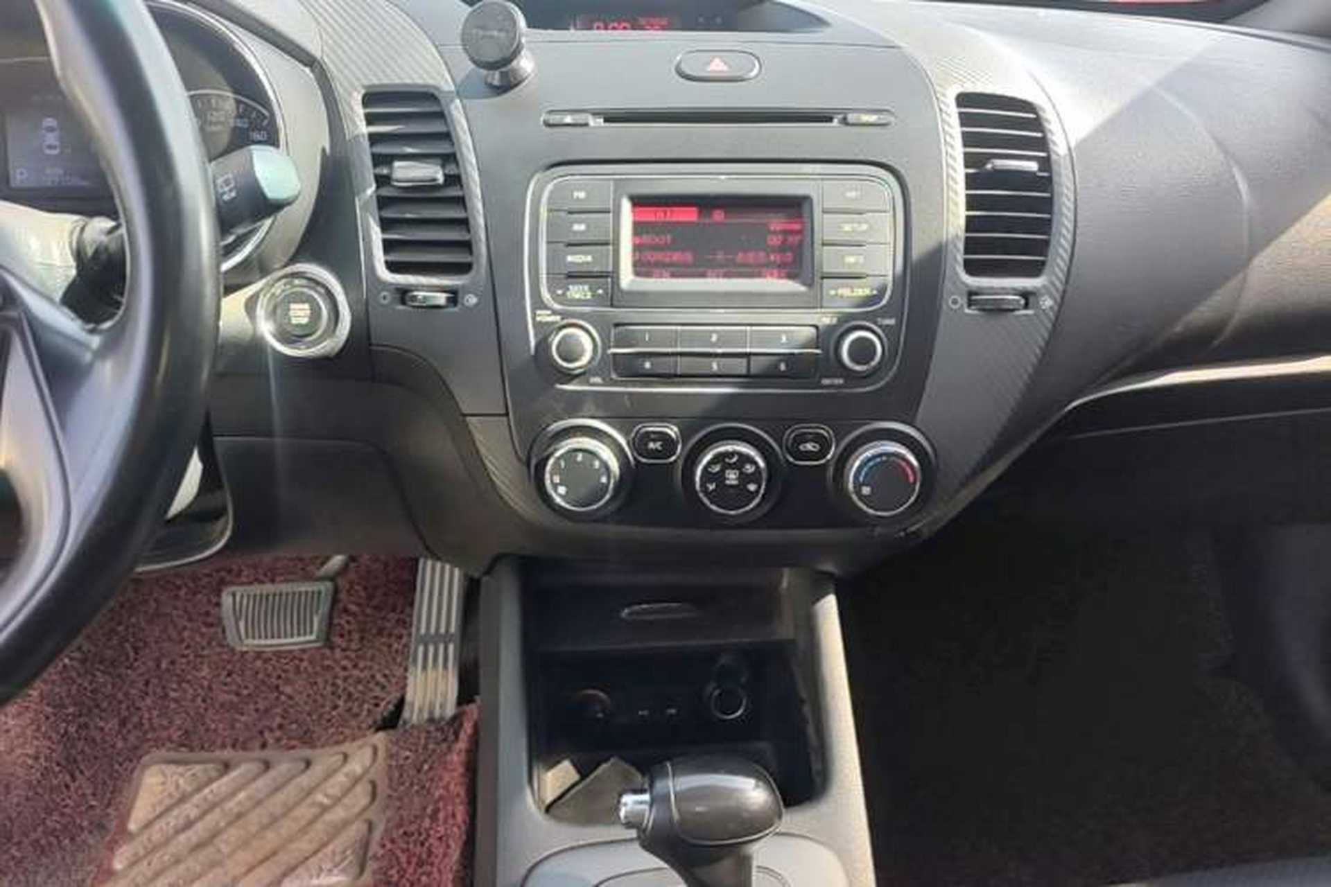 Used Kia K3S 2014 1.6L Automatic GLS Audio And AC Panel