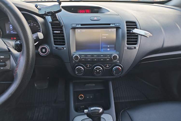 Used Kia K3S 2014 1.6L Automatic GLS Audio And AC Panel