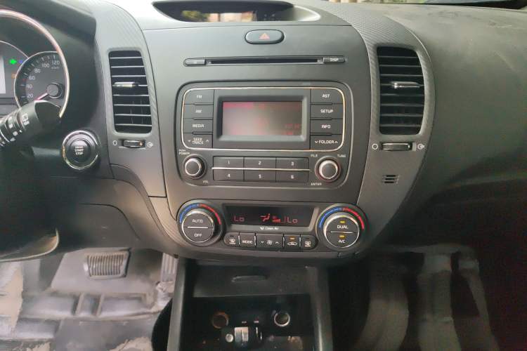 Used Kia K3S 2014 1.6L Automatic DLX Audio And AC Panel