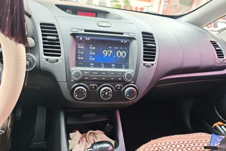 Used Kia K3S 2014 1.6L Automatic GLS Audio And AC Panel