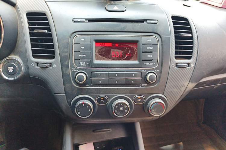 Used Kia K3S 2014 1.6L Automatic GLS Audio And AC Panel