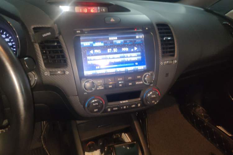 Used Kia K3S 2014 1.6L Automatic DLX Audio And AC Panel