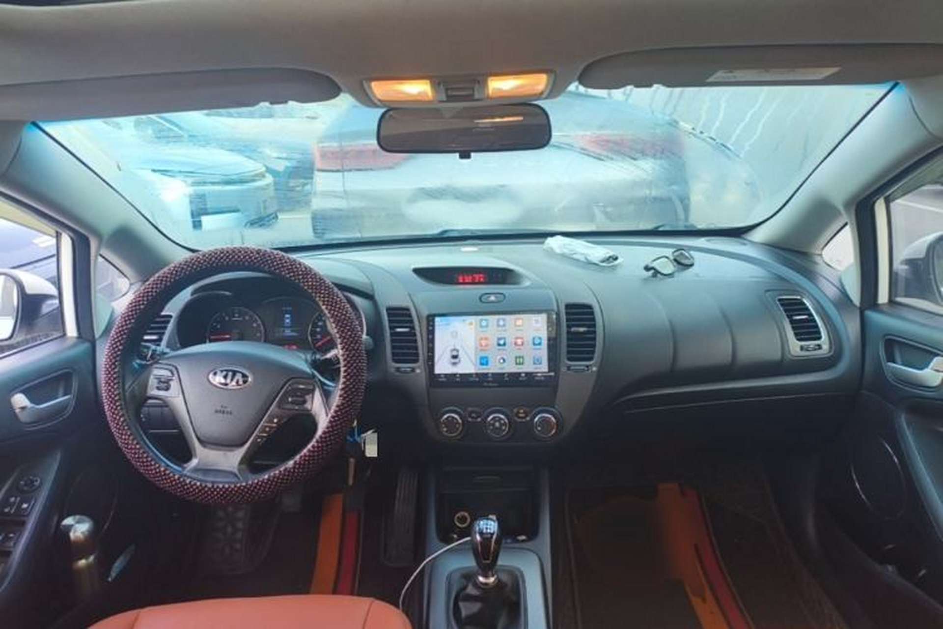 Used Kia K3S 2014 1.6L Manual GLS Center Console