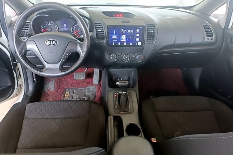 Used Kia K3S 2014 1.6L Automatic GL Center Console