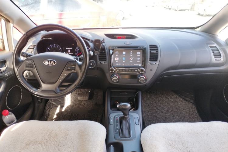 Used Kia K3S 2014 1.6L Automatic Premium Center Console