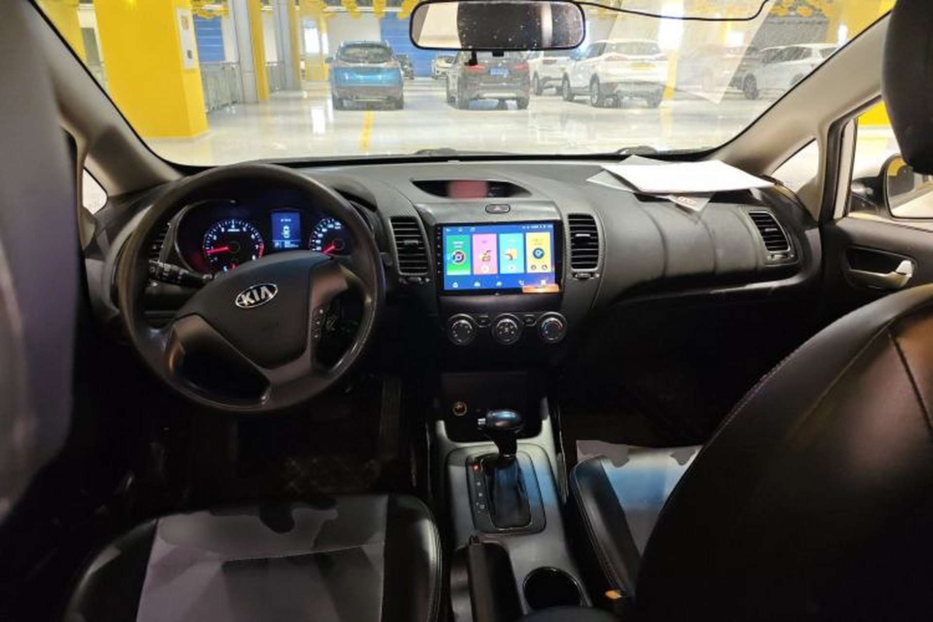 Used Kia K3S 2014 1.6L Automatic GL Center Console