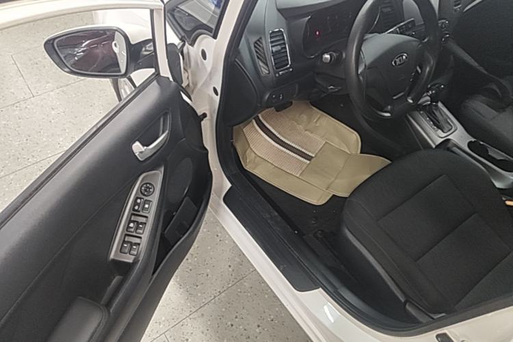 Used Kia K3S 2014 1.6L Automatic GL Driver Seat
