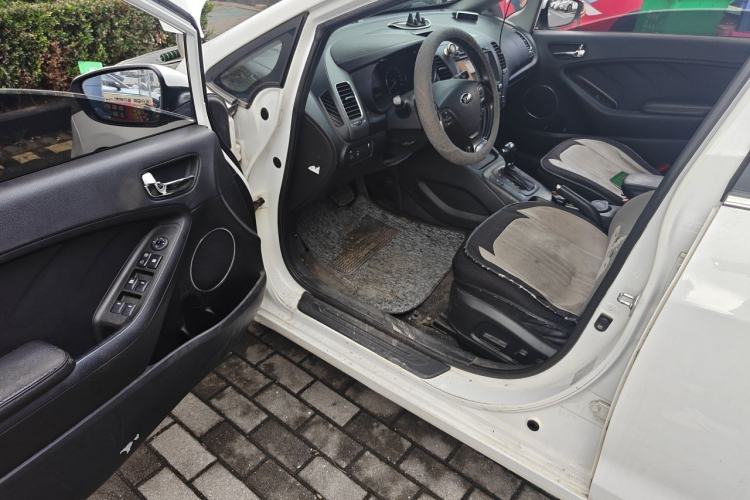 Used Kia K3S 2014 1.6L Automatic DLX Driver Seat