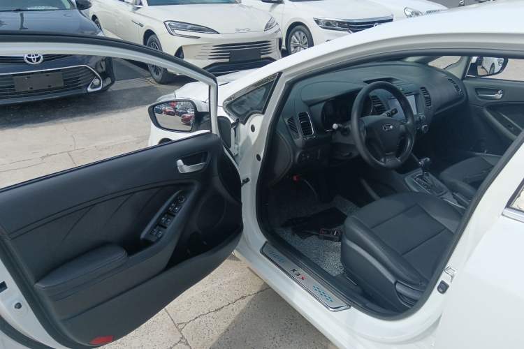 Used Kia K3S 2014 1.6L Automatic GL Driver Seat