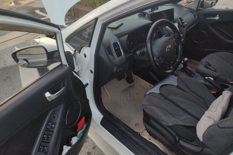 Used Kia K3S 2014 1.6L Automatic GLS Driver Seat