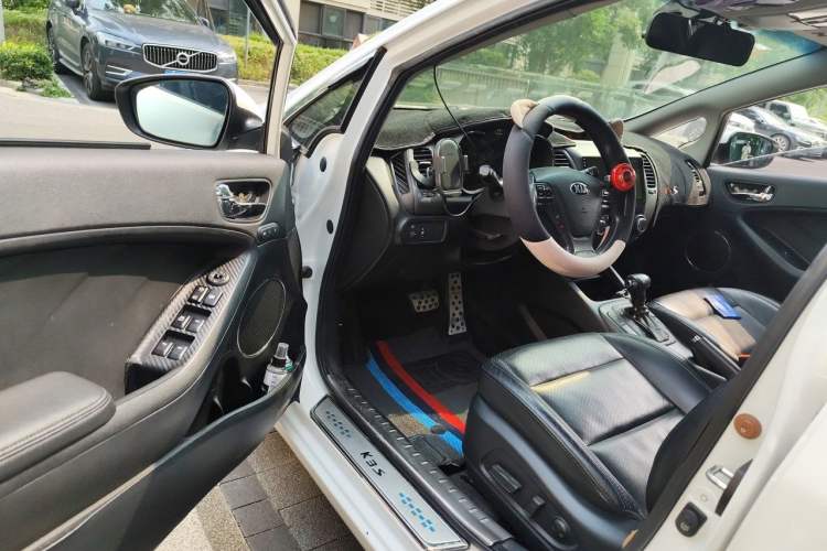 Used Kia K3S 2014 1.6L Automatic GLS Driver Seat