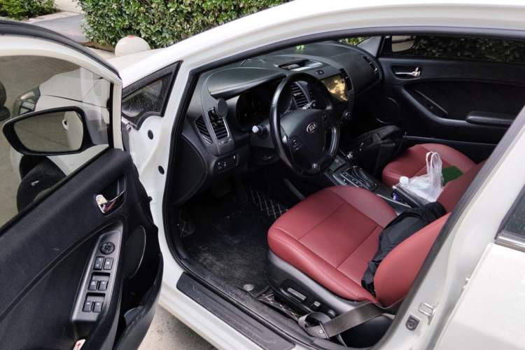 Used Kia K3S 2014 1.6L Automatic DLX Driver Seat