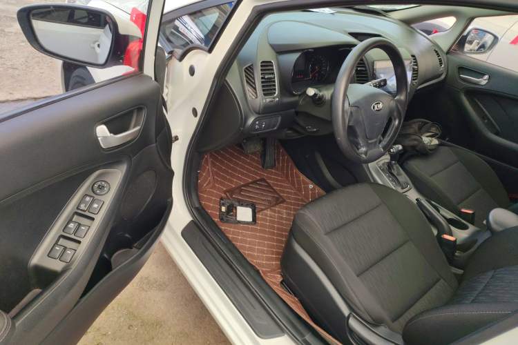 Used Kia K3S 2014 1.6L Automatic GL Driver Seat
