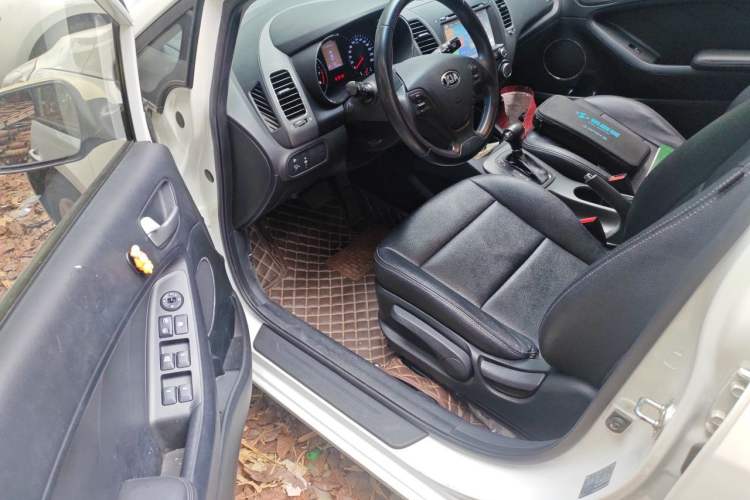 Used Kia K3S 2014 1.6L Automatic GLS Driver Seat