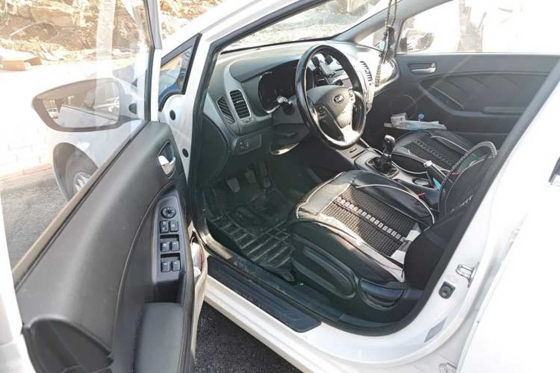 Used Kia K3S 2014 1.6L Manual GLS Driver Seat