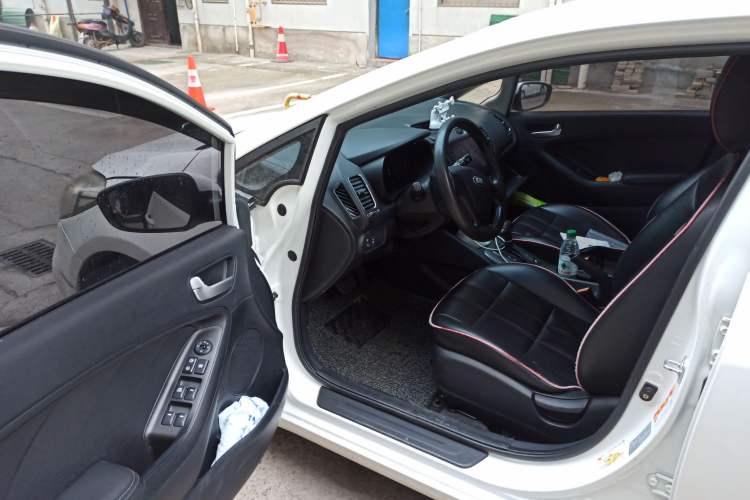 Used Kia K3S 2014 1.6L Automatic GL Driver Seat