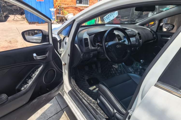 Used Kia K3S 2014 1.6L Manual GLS Driver Seat